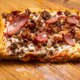 Sicilian Slice Hunter's Choice